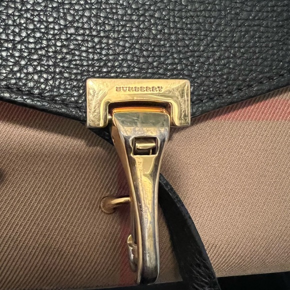 Burberry Crossbody Bag - Picture 6 of 8